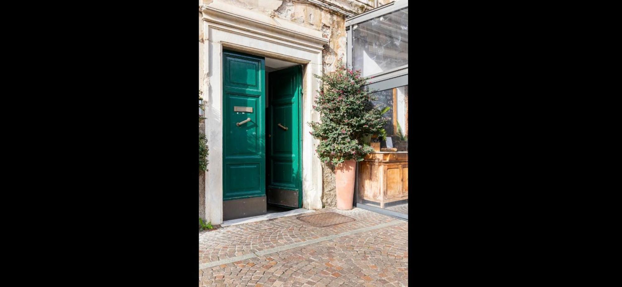 Cocoon, Atypical Flat In Historic Center & Breakfast Apartment ซาร์ซานา ภายนอก รูปภาพ